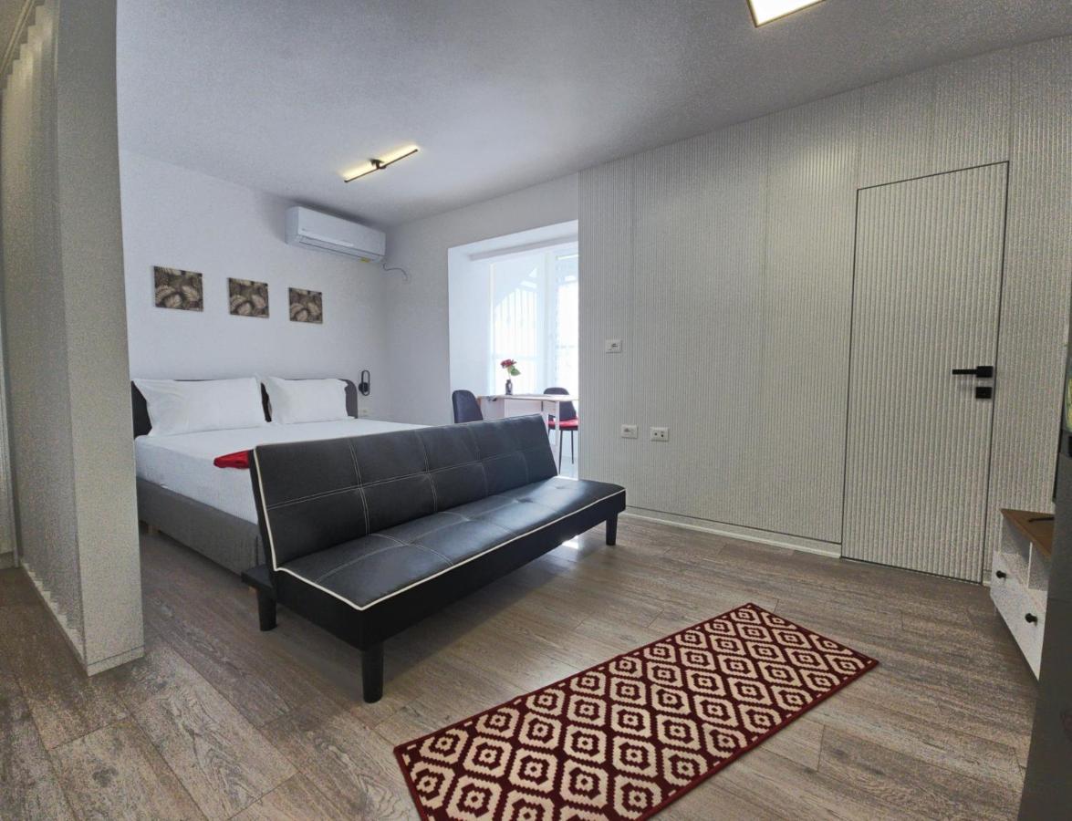 Tiny Rose Studio Tiranë Ngoại thất bức ảnh